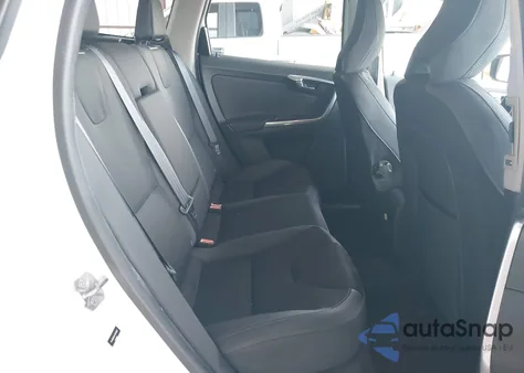 2015 Volvo Xc60 T5 from USA, damaged, VIN YV440MDA4F2615902